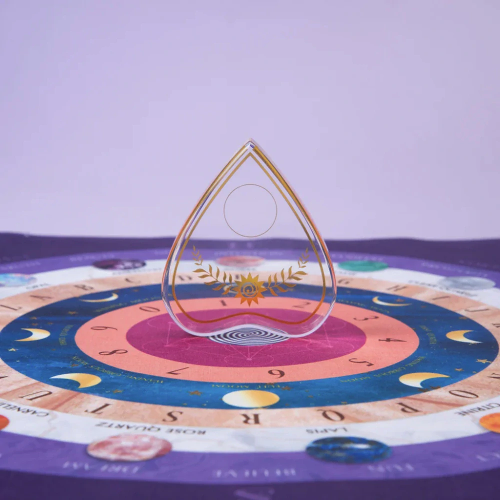 The Crystal Spirit Talking Board : A Spiritual Power Tool for Light Workers