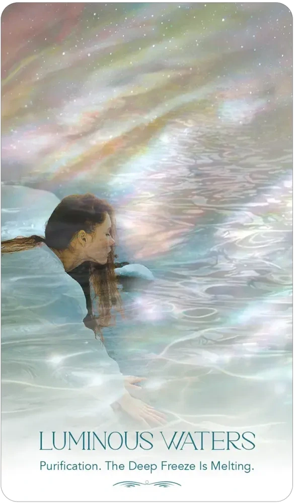 Aurora Rising: An Oracle for Lightworkers, Wayshowers and Dreamers of the New Dawn